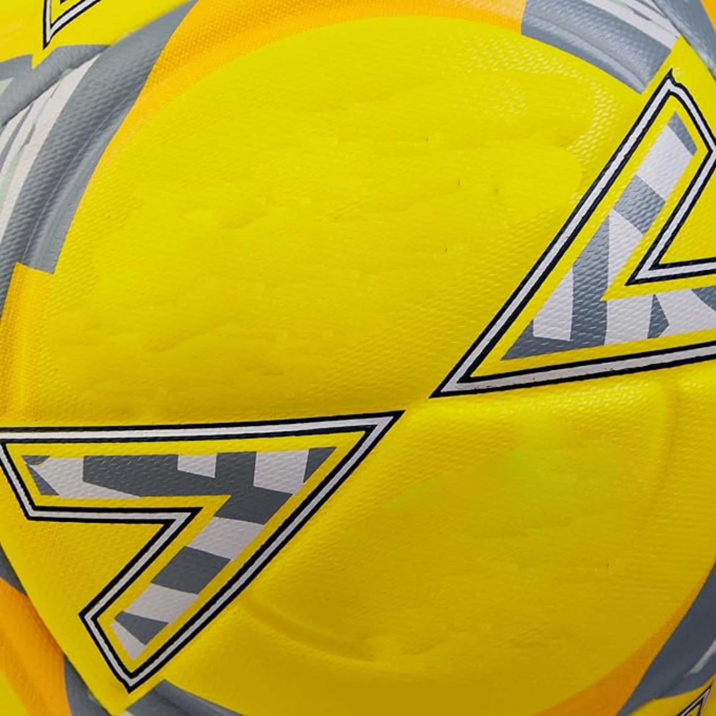 LLB Supply Unisex  Football – Durable Soft-Touch Training  Soccar Ball Hyperseam Technology